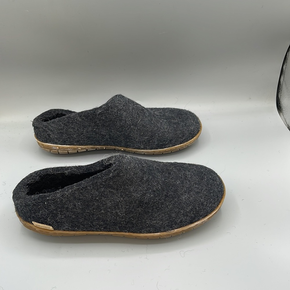 Glerup rubber bottom slippers